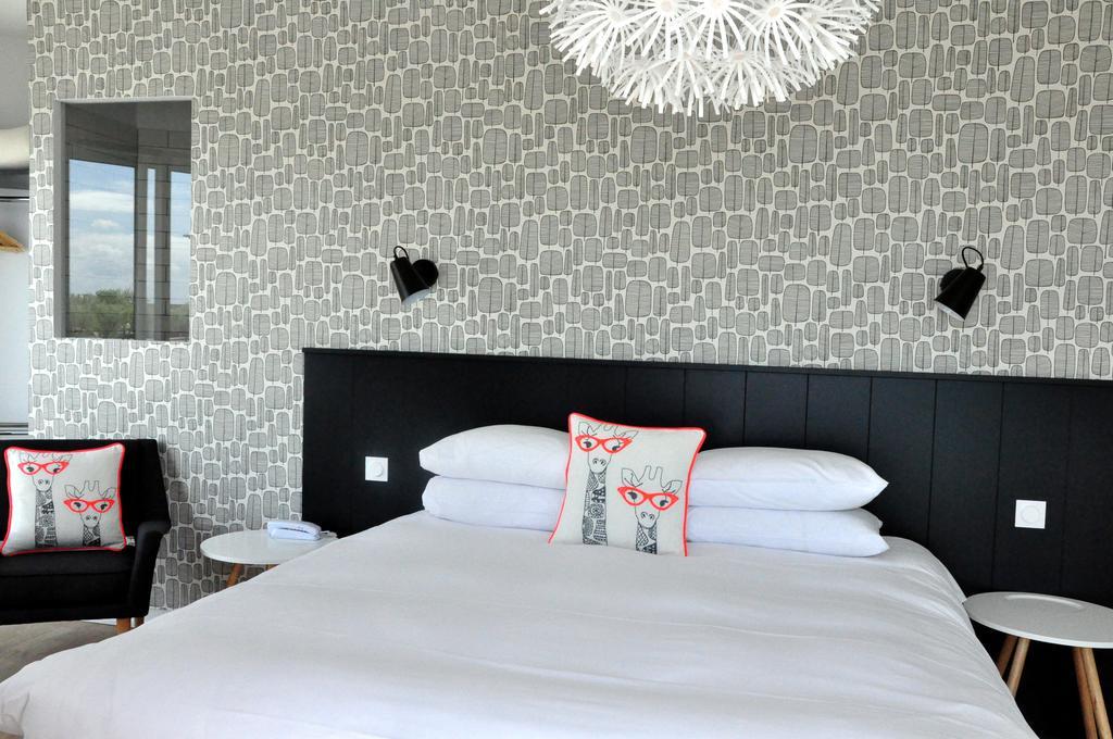 Logis Hotel Du Port Plobannalec Dış mekan fotoğraf