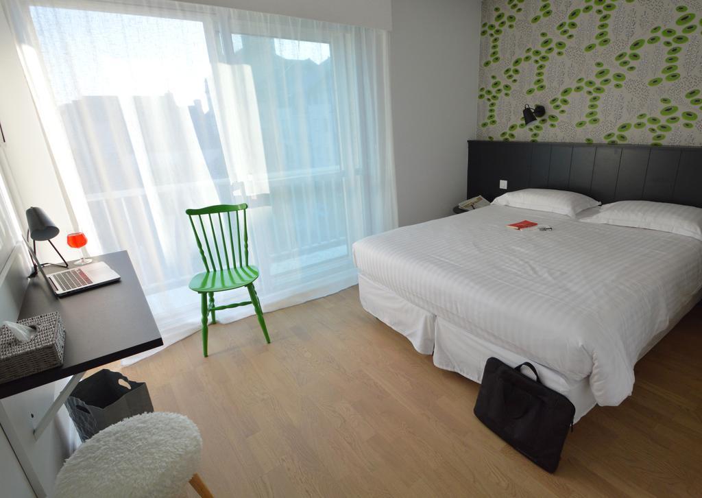 Logis Hotel Du Port Plobannalec Dış mekan fotoğraf