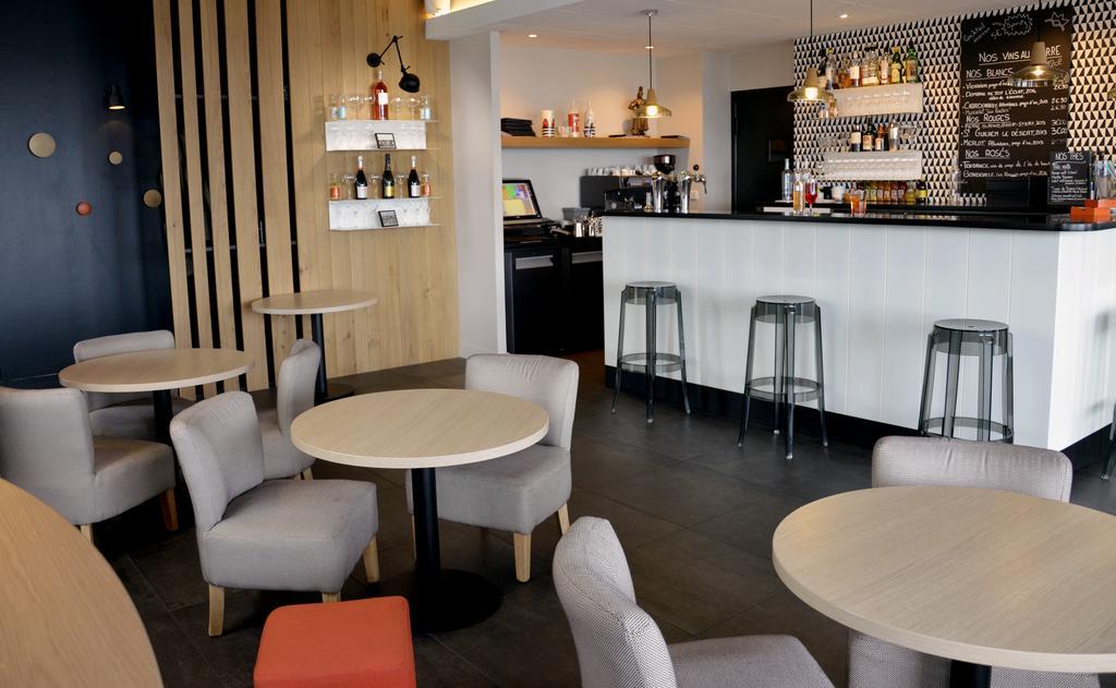 Logis Hotel Du Port Plobannalec Dış mekan fotoğraf